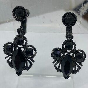 Vtg victorian gothic mourning black enamel black jet clip earrings